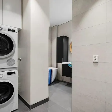 Lejlighed Dinbnb I 104 Sqm Of Comfort I 450m To I Bathtub *